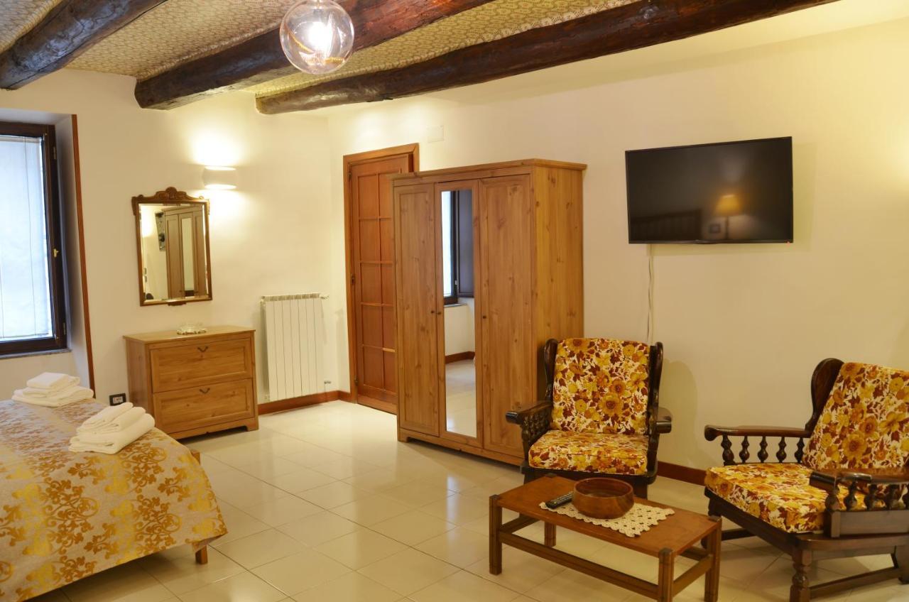 Arisea Apt Naples